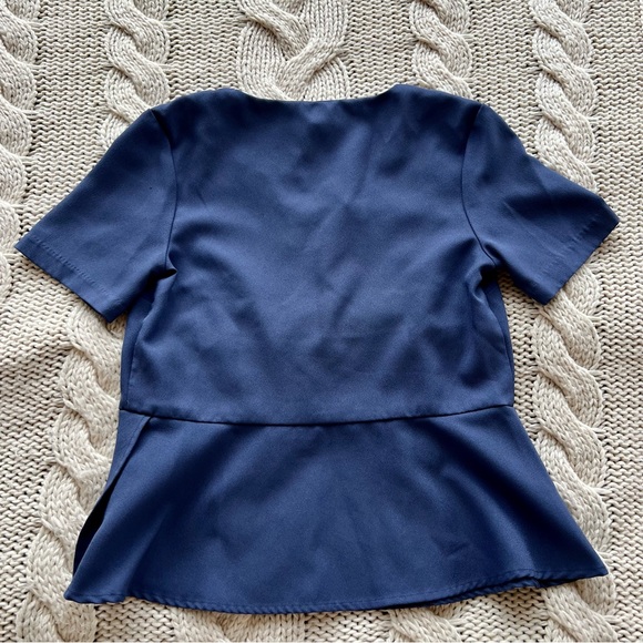 Banana Republic | Peplum Shirt - Picture 4 of 5